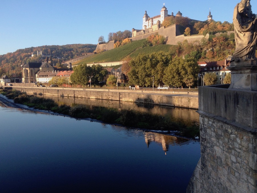 Die Würzburger Festung von der alten Mainbrücke