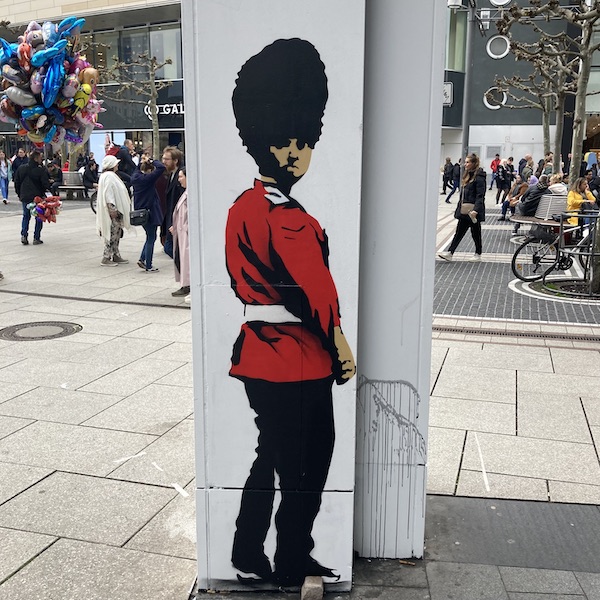 Die Zeil während der Banksy-Ausstellung