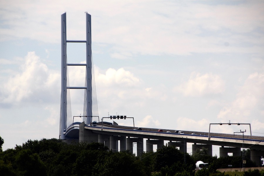 Die neue Rügenbrücke wurde 2007 von Angela Merkel eingeweiht, die in Stralsund ihren Wahlkreis hatte.